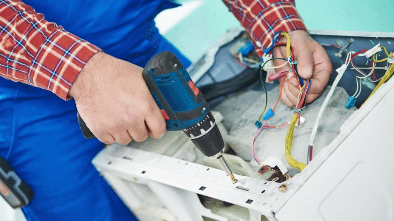 Keçiören ECA ECA çamaşır makinesi kart tamiri – Su almama arızası orijinal parça ile giderildi. - Teknik servis örneği